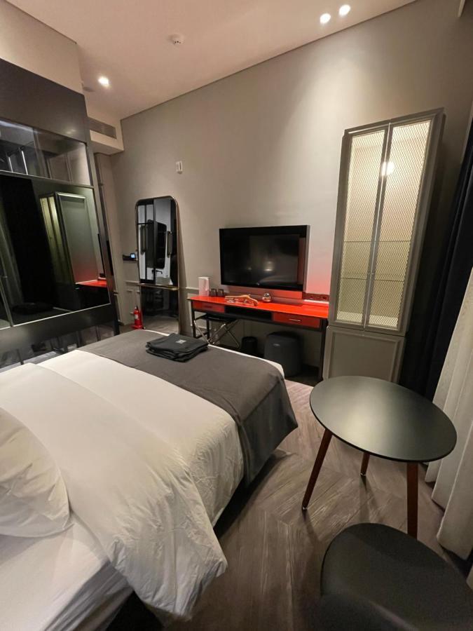 Junibino Hotel Hongdae Сеул Экстерьер фото