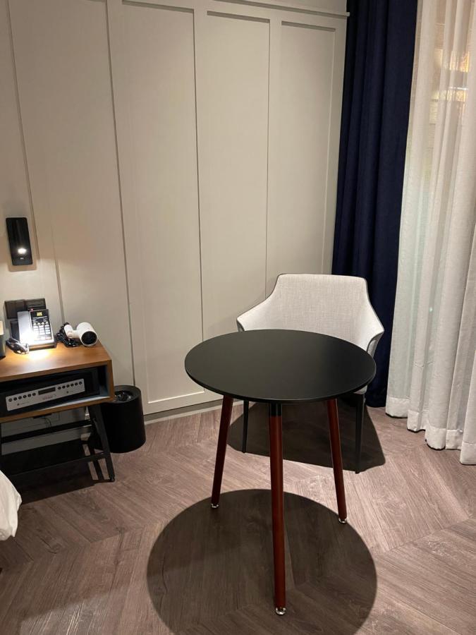 Junibino Hotel Hongdae Сеул Экстерьер фото