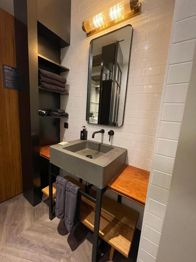 Junibino Hotel Hongdae Сеул Экстерьер фото
