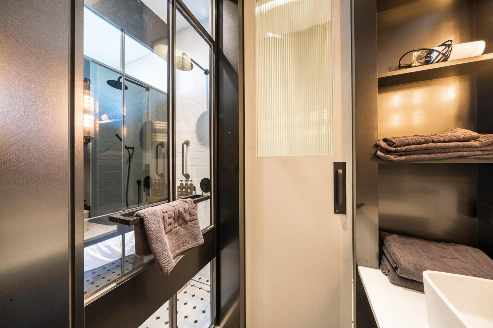 Junibino Hotel Hongdae Сеул Экстерьер фото