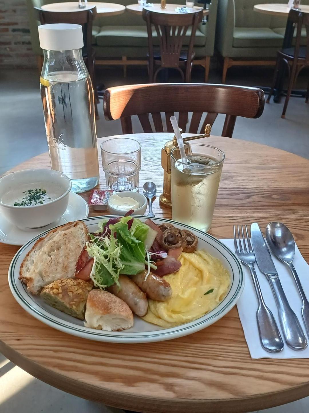 Junibino Hotel Hongdae Сеул Экстерьер фото