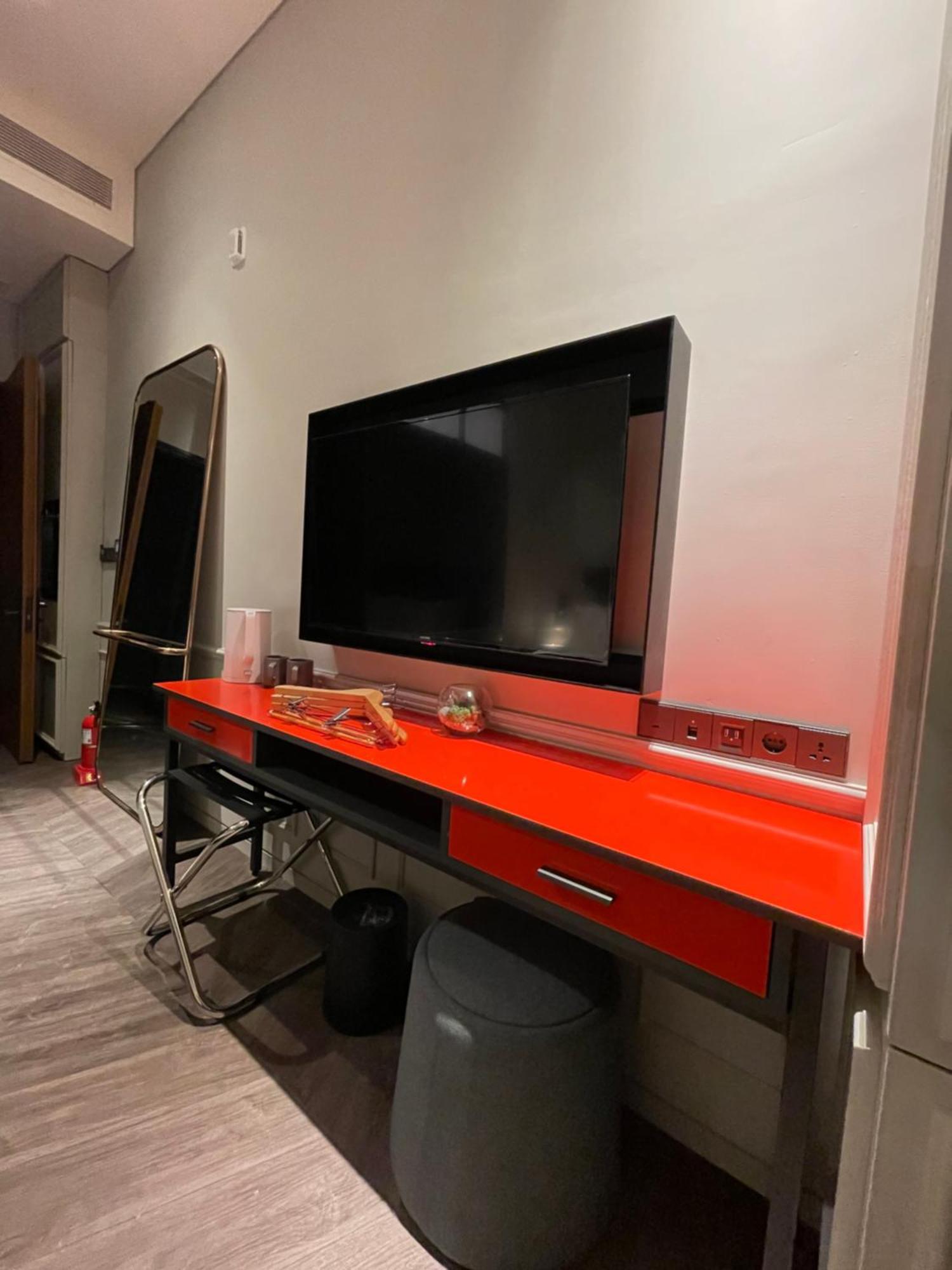 Junibino Hotel Hongdae Сеул Экстерьер фото